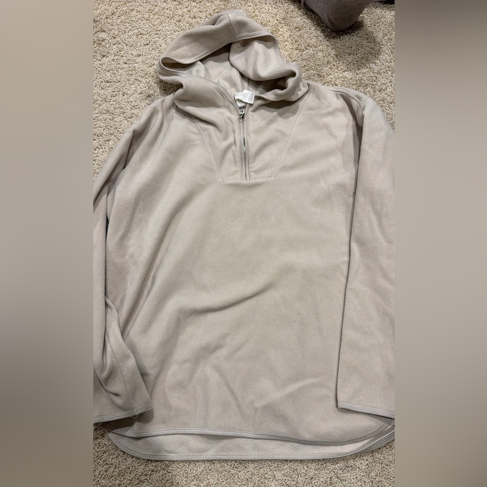 Aerie V-Neck Sweater in Light Gray